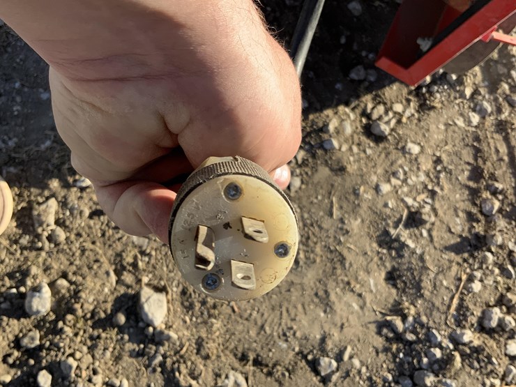 hotsy-555ss-portable-heated-power-washer-image-12