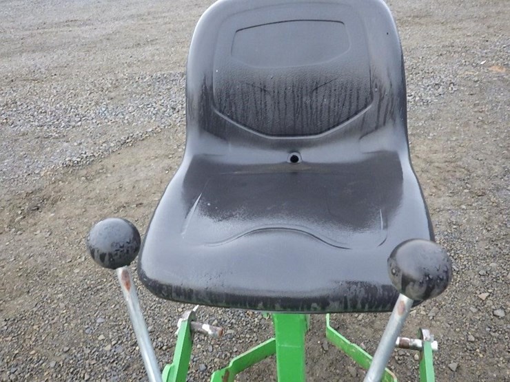 john-deere-7-image-15