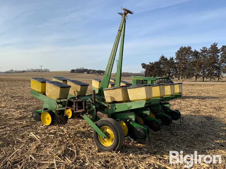 john-deere-7000-image-7