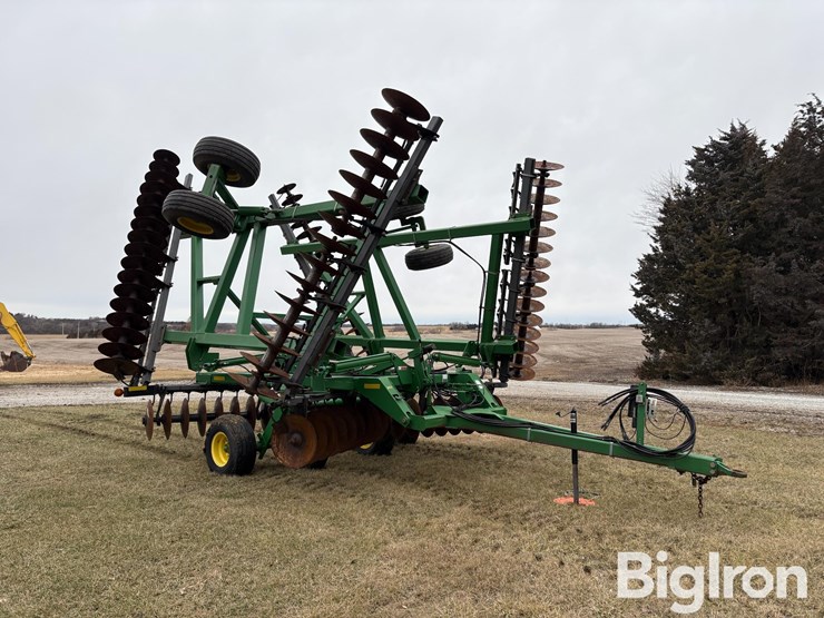 2010-john-deere-637-image-3