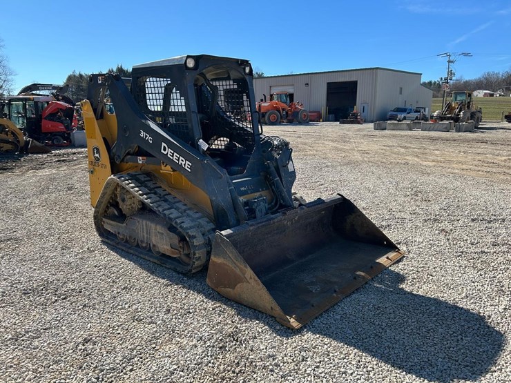 2019-deere-317g-image-6