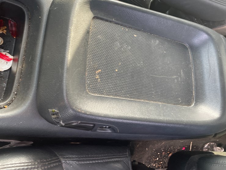 #1430-•-2002-green-gmc-sierra-(has-wi-title)-(of)-image-27