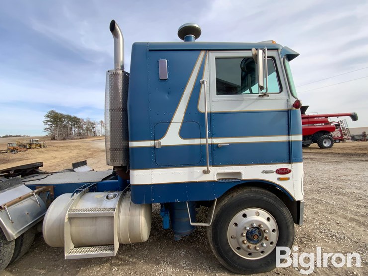 1979-peterbilt-352s86-(glider)-t/a-cabover-truck-tractor-image-18