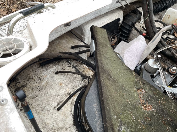 #1439-•-1998-fling-boat-with-trailer-(no-title)-(of)-image-42