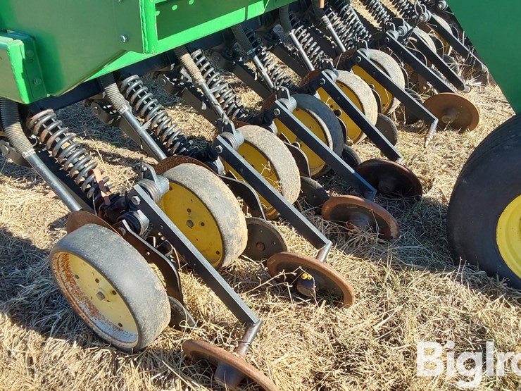 john-deere-750-image-19