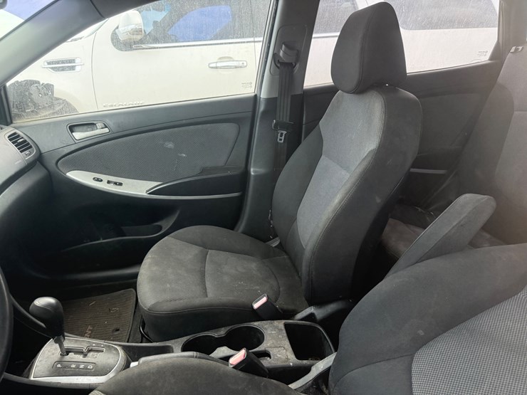 #38615-•-2013-hyundai-accent-sedan-kmhct5ae9du086575-inv#-38615-image-26