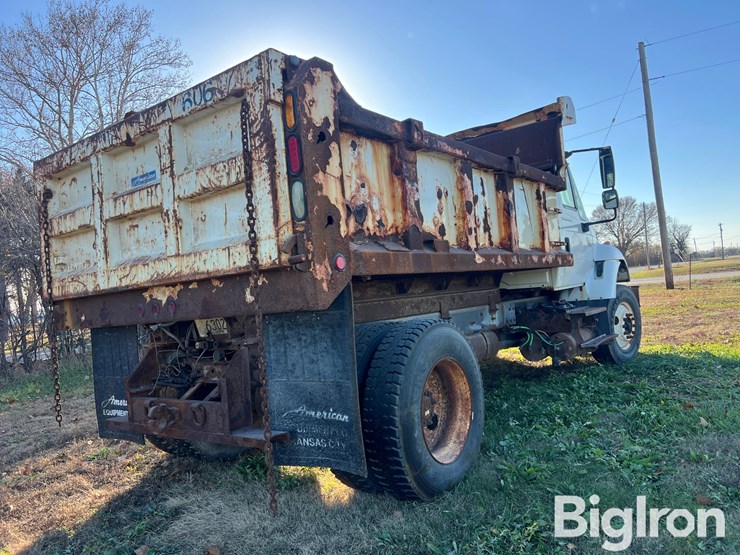 2006-international-7300-image-5