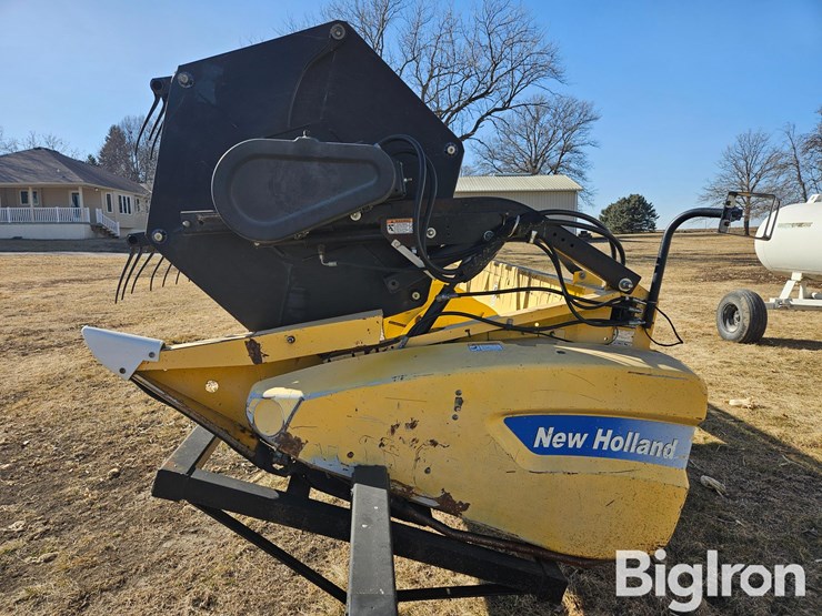 2009-new-holland-74c-image-8