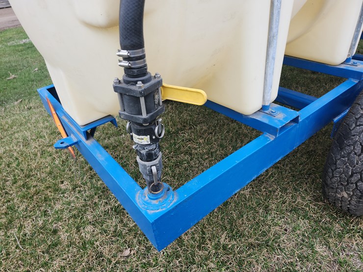 tag-#51,-1000-gal-nurse-trailer-image-11