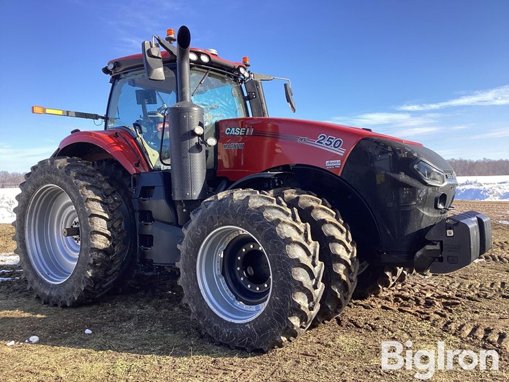 2022-case-ih-magnum-250-image-3