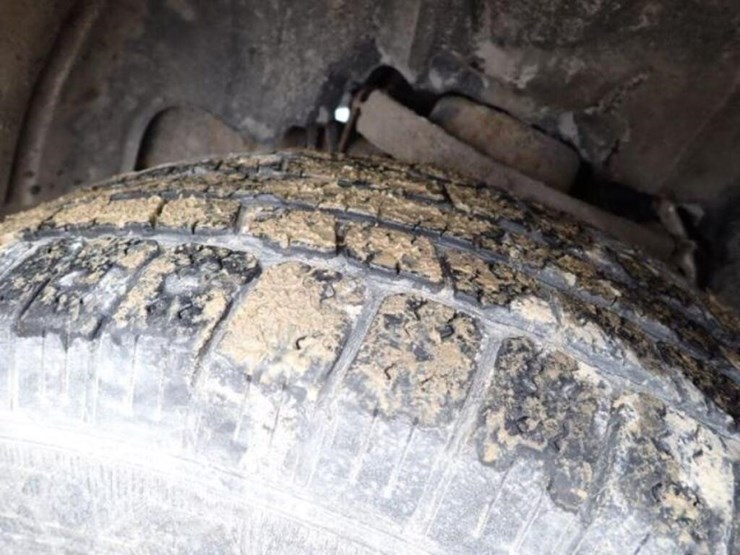 2013-dodge-ram-1500-image-17