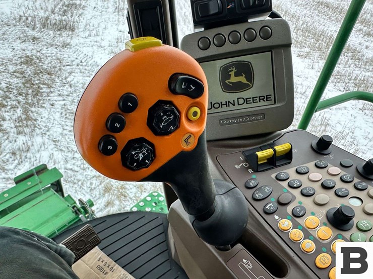 2011-john-deere-9870-sts-image-198