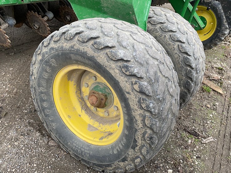 john-deere-1690-image-6