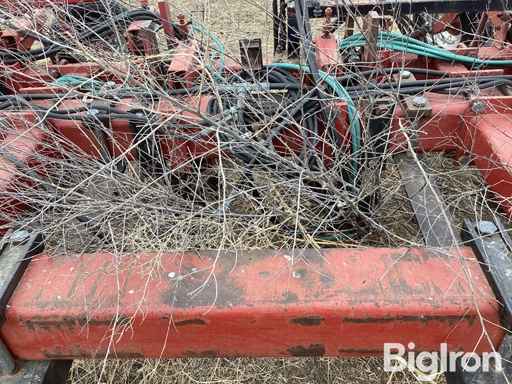 shop-built/case-12r30-strip-till-bar-image-10