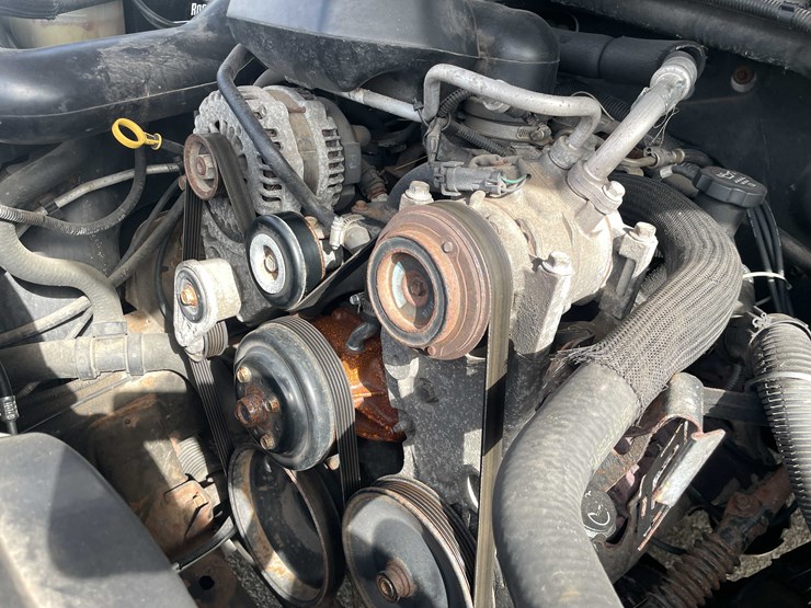 #1429-•-2008-white-chevy-silverado-(has-wi-title)-(of)-image-39