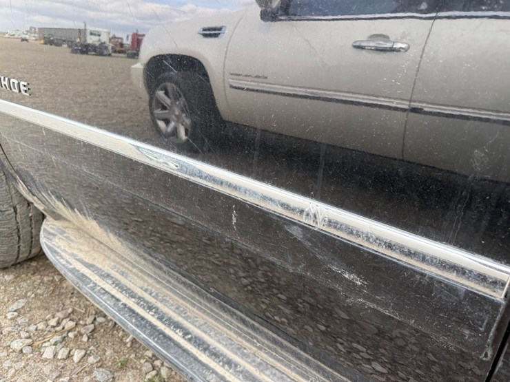 2014-chevrolet-tahoe-image-14