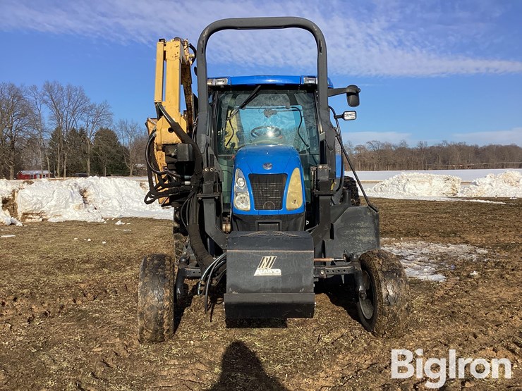 2004-new-holland-ts115a-image-2