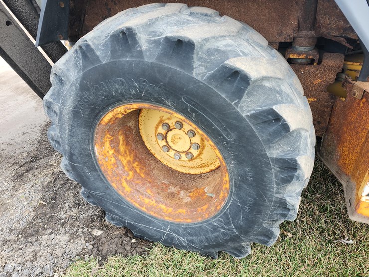 tag-#271,-1997-jd-310e-backhoe-image-12