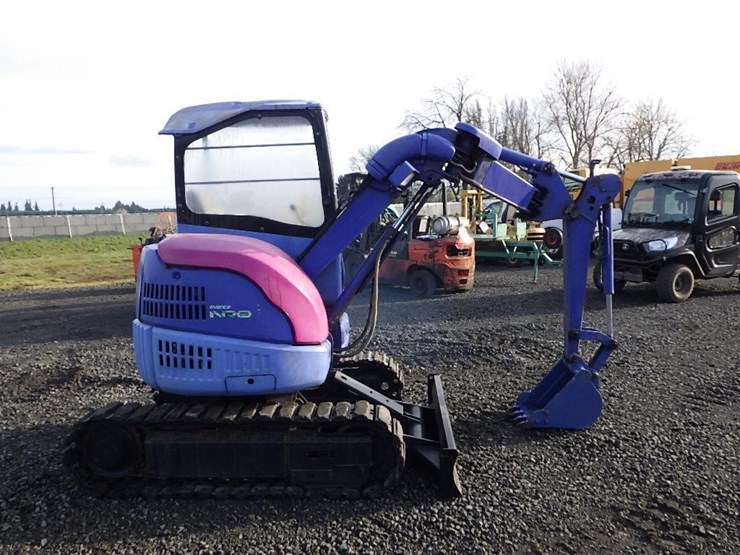 komatsu-pc20uu-3-image-3