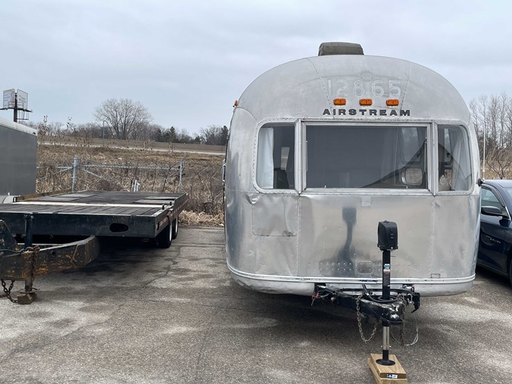 #1435-•-1978-airstream-land-yacht-31'---fully-remodeled,-road-ready-(has-wi-title)-(of)-image-123