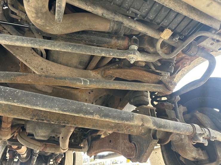 2005-ford-f550-image-43