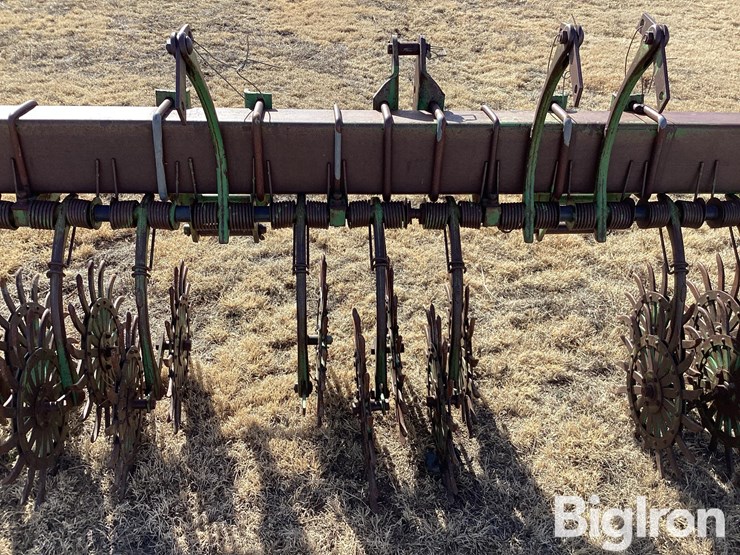 john-deere-30-image-17