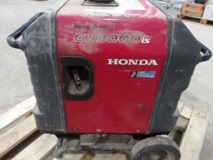 honda-eu3000is-image-15