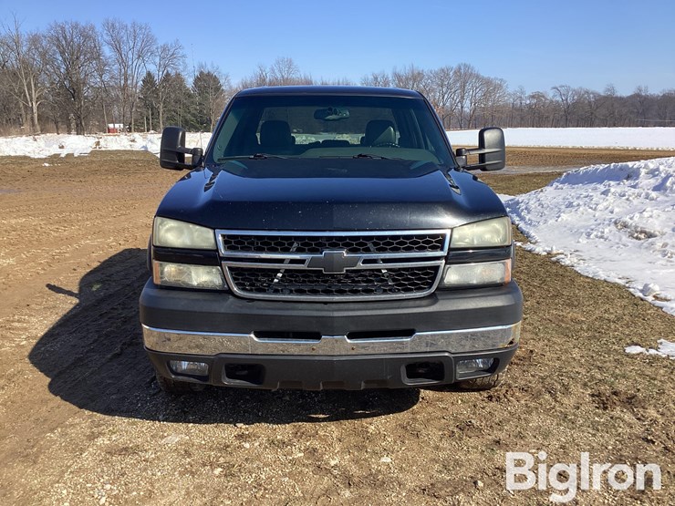 2007-chevrolet-silverado-2500-image-2
