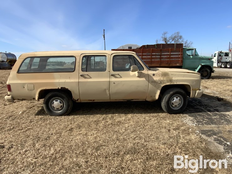 1987-gmc-suburban-image-4