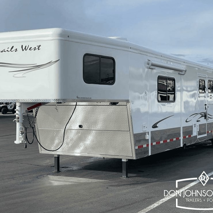 2024 Trails West Classic LQ 4-H Horse Trailer