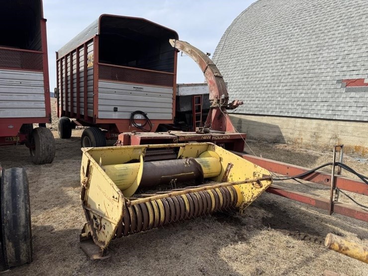 new-holland-892-image-3