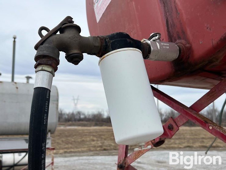 free-standing-300-gallon-gasoline-tank-image-15