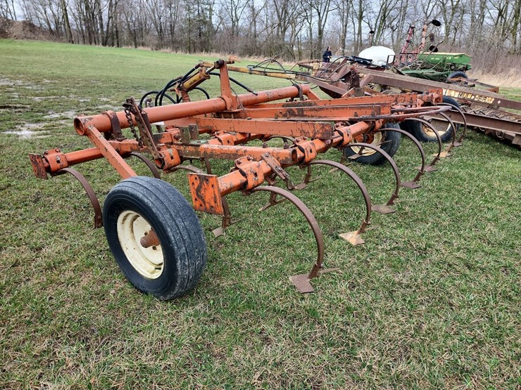 tag-#132,-10'-ac-field-cultivator-image-5