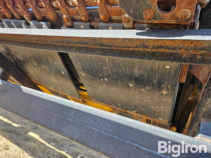 2009-new-holland-74c-image-17