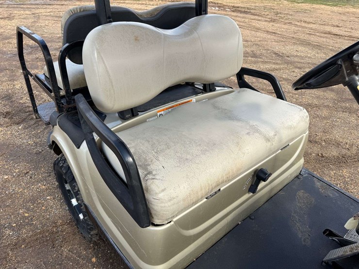 2012-yamaha-ydrax2-gas-powered-4-seat-golf-cart-image-15