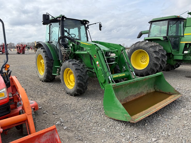 2024-john-deere-5130m-image-1