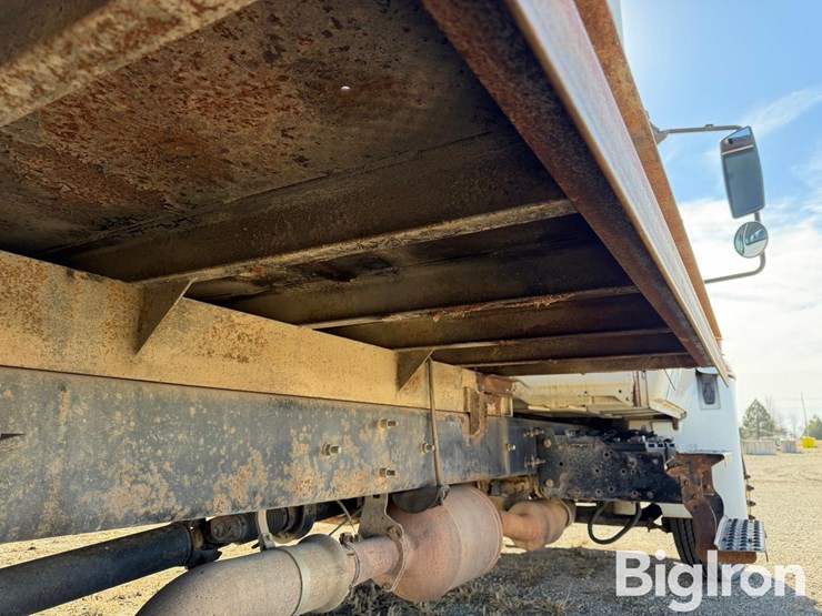 2012-international-durastar-4300-image-19