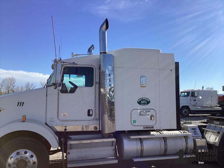 2011-kenworth-t800-image-13