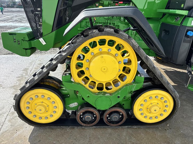 2023-john-deere-8rx-370-image-30
