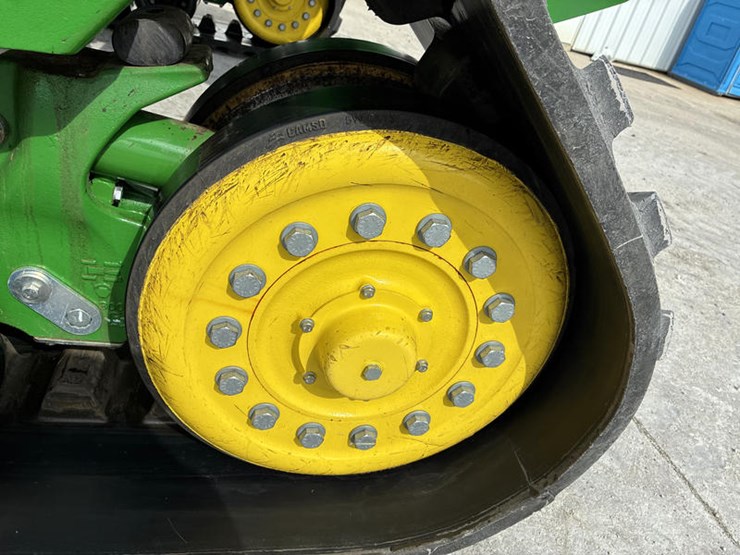 2024-john-deere-8rx-410-image-51