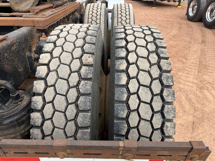 2000-kenworth-w900-image-19