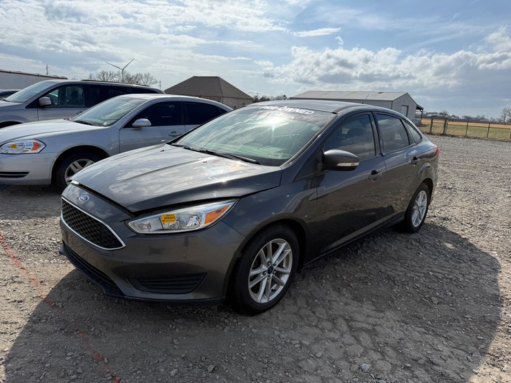 #36832-•-inop-2016-ford-focus-se-sedan-1fadp3f27gl212545-inv#-36832-image-1