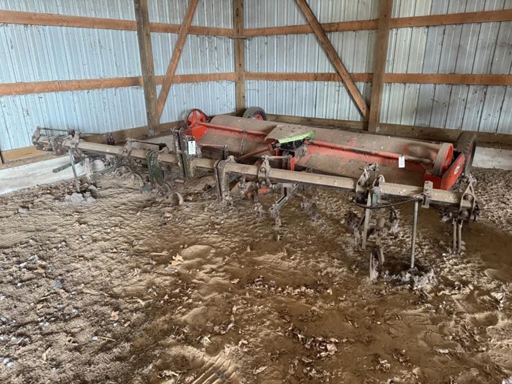 6-row-cultivator-image-1