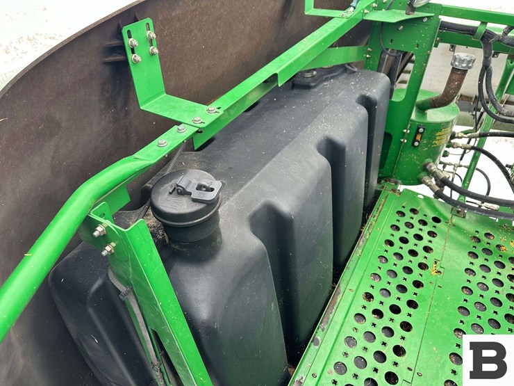 2006-john-deere-9860-sts-image-123