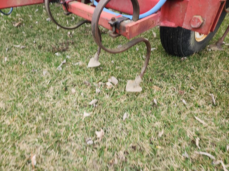 tag-#96,-18.5'-field-cultivator-image-3