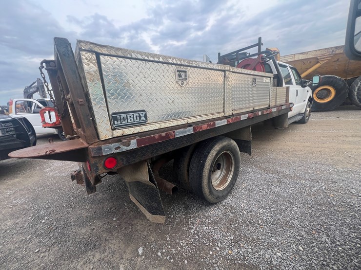 ford-f350-xlt-image-5