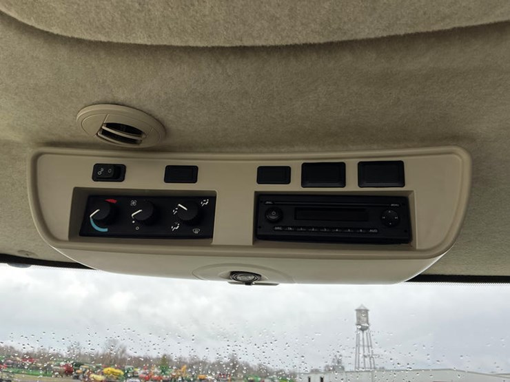 2015-john-deere-r4038-image-84