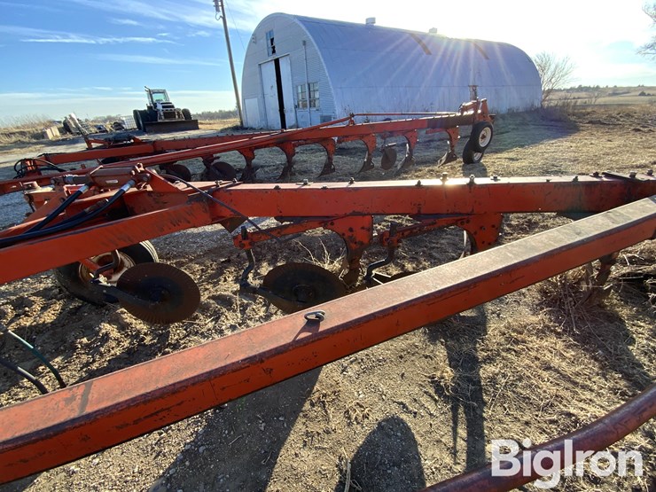 case-7-bottom-plow-image-14