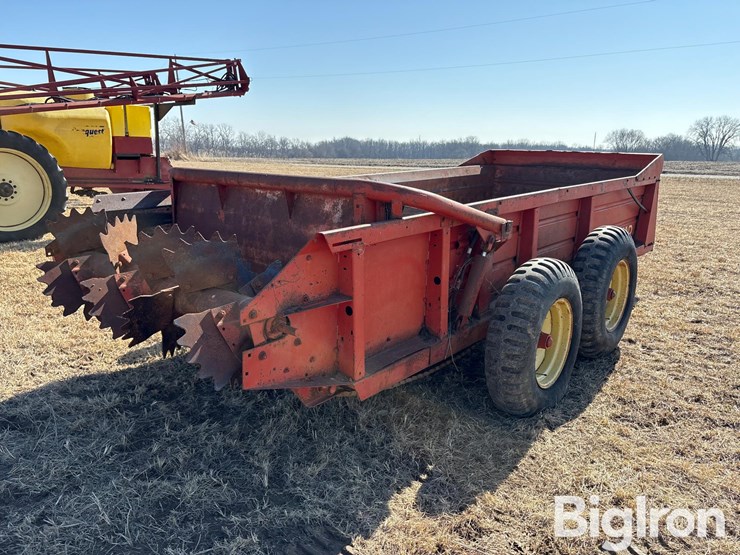 new-holland-791-image-5