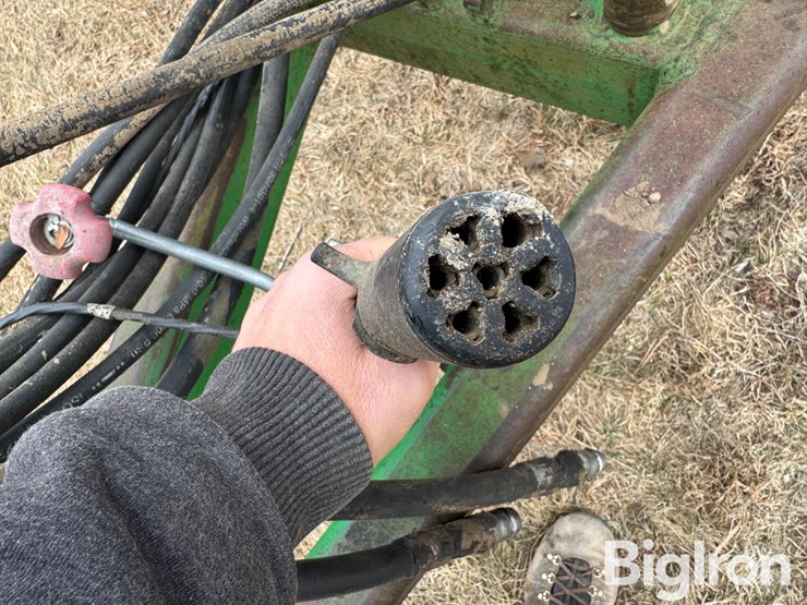 john-deere-726-image-11